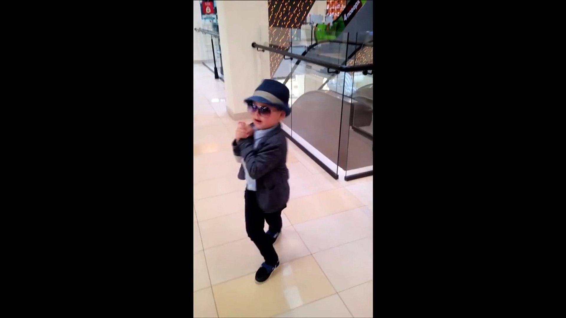 Funny kids dance