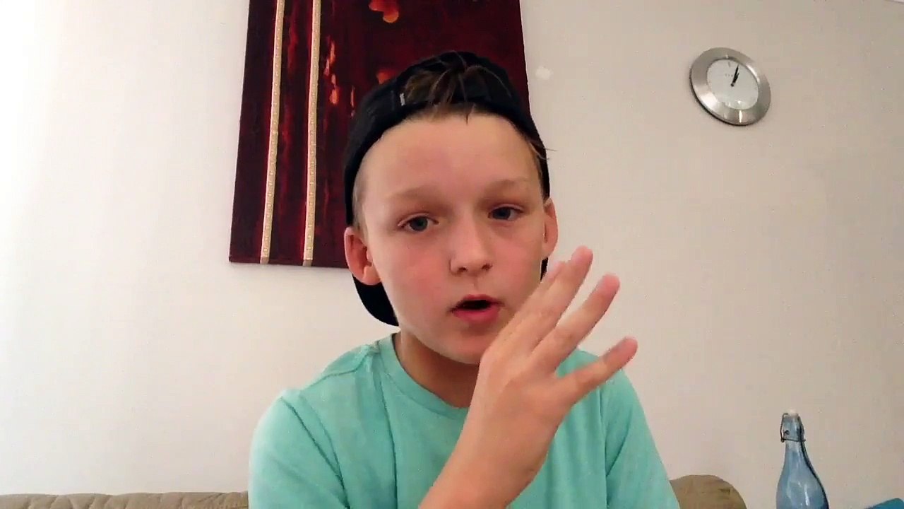 WHITE KID KILLS ALPHABET AEROBICS