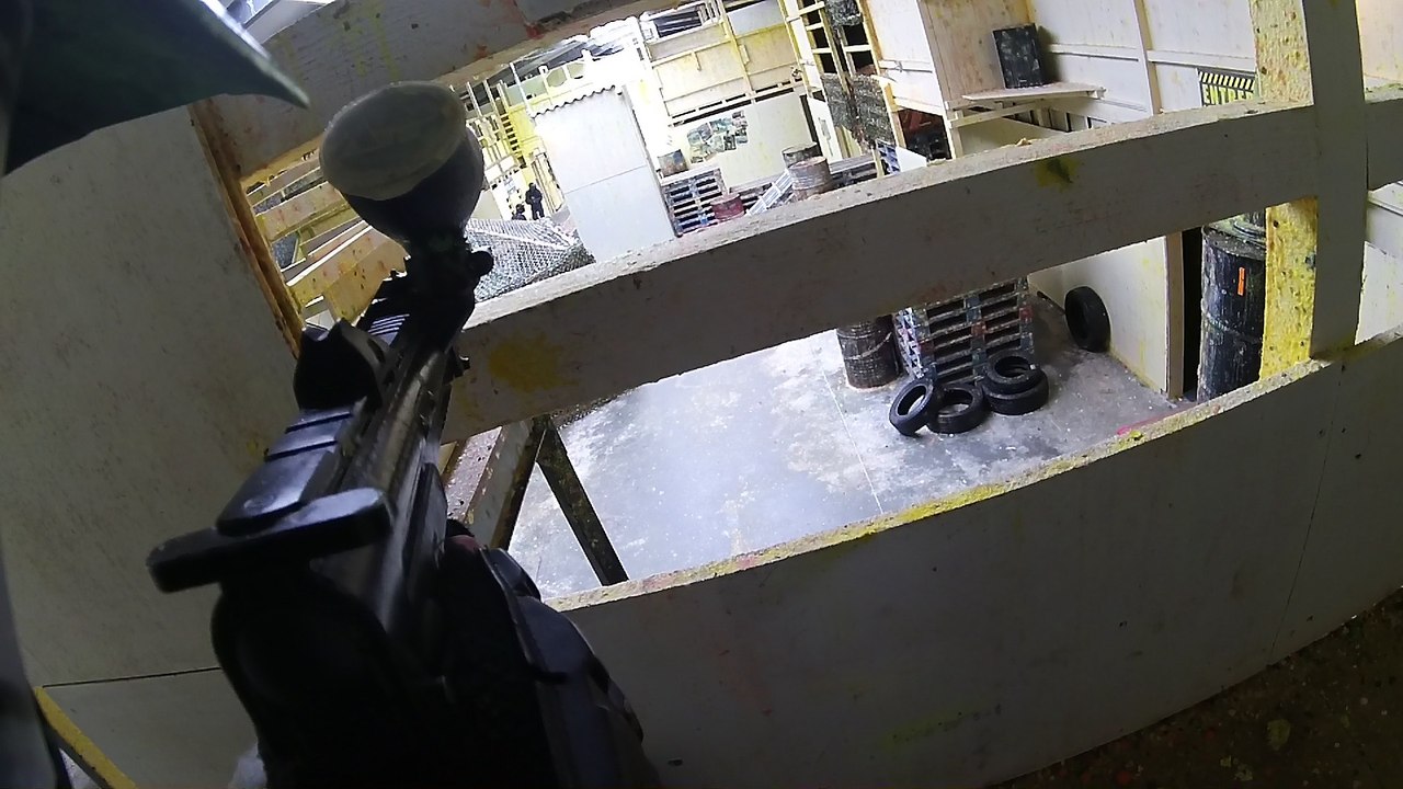 Votre session de paintball B061040616URBA0001