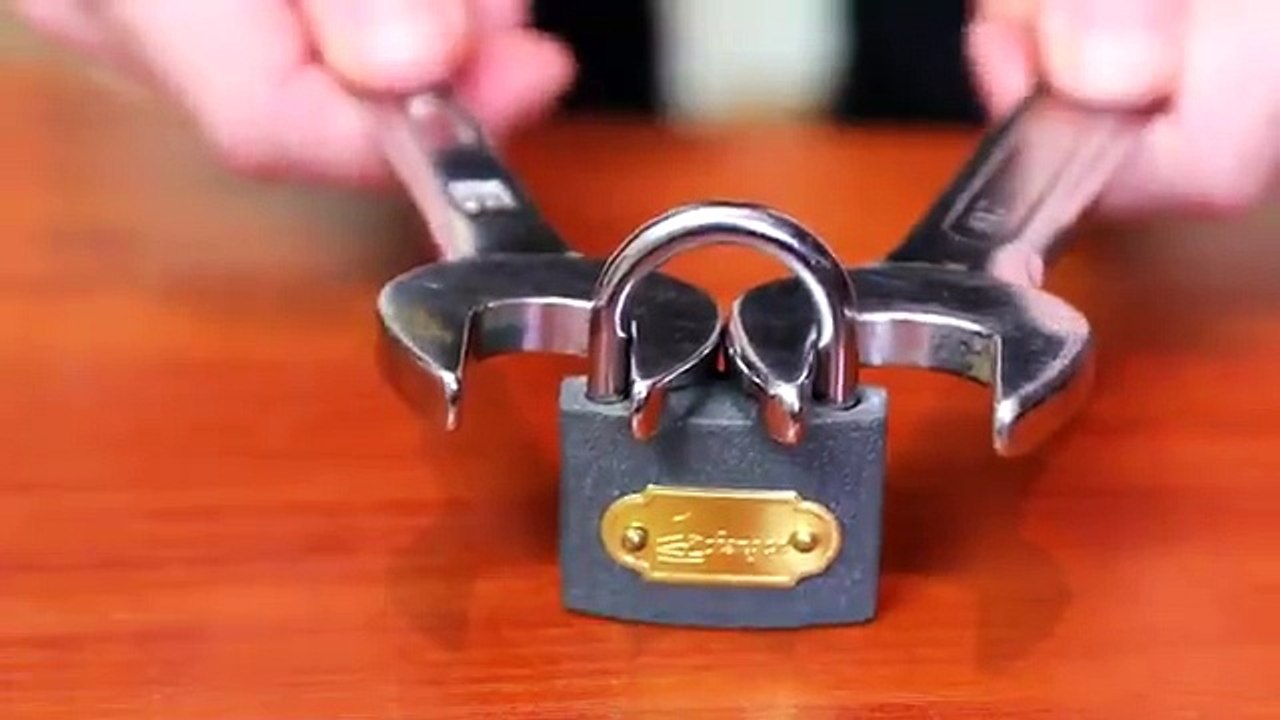 How to open locks without any key