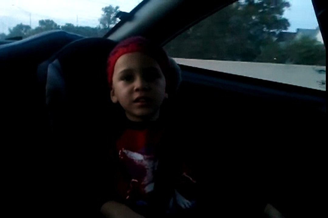 LA! LA! LA! LA! LALALALALALALA!