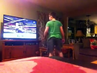 Check out this fan's reaction on Seth Rollins' return!!