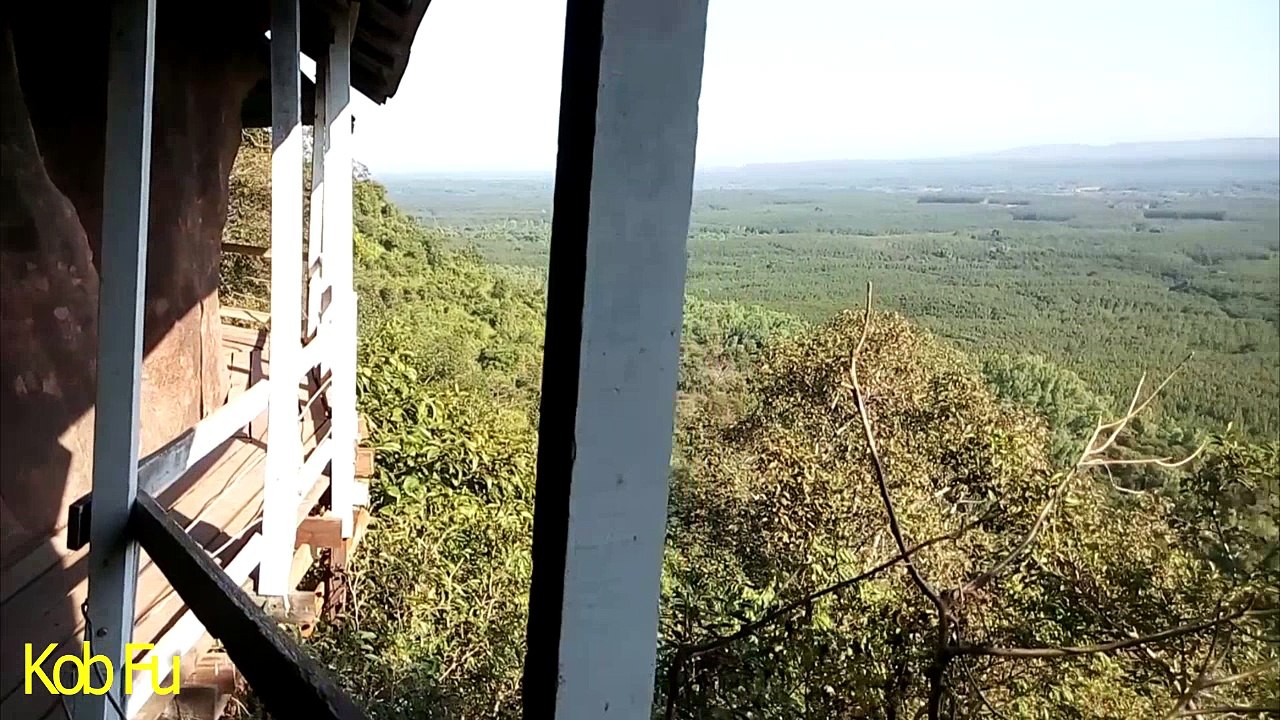 Wat Phu Tok - Stairway To Heaven วัดภูทอก ทางเดินของผู้ทรงศีล 06