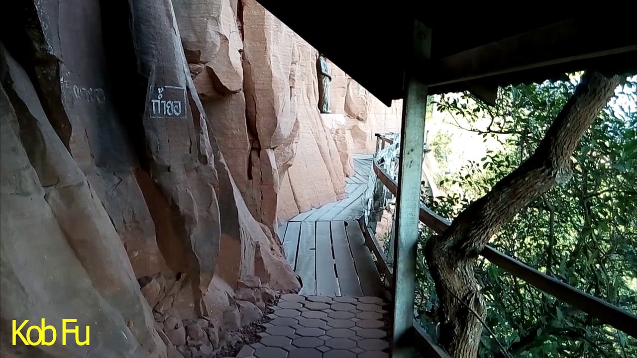Wat Phu Tok - Stairway To Heaven วัดภูทอก ทางเดินของผู้ทรงศีล 05