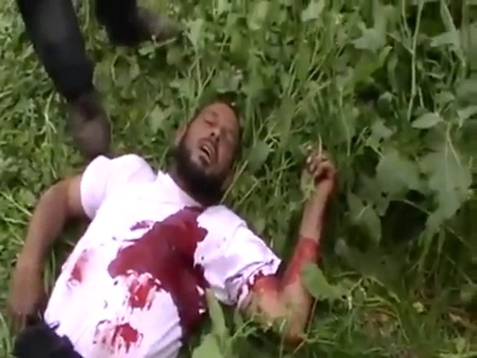 لحظة استشهاد سليمان الحوراني وخروج الروح 28 3  2013