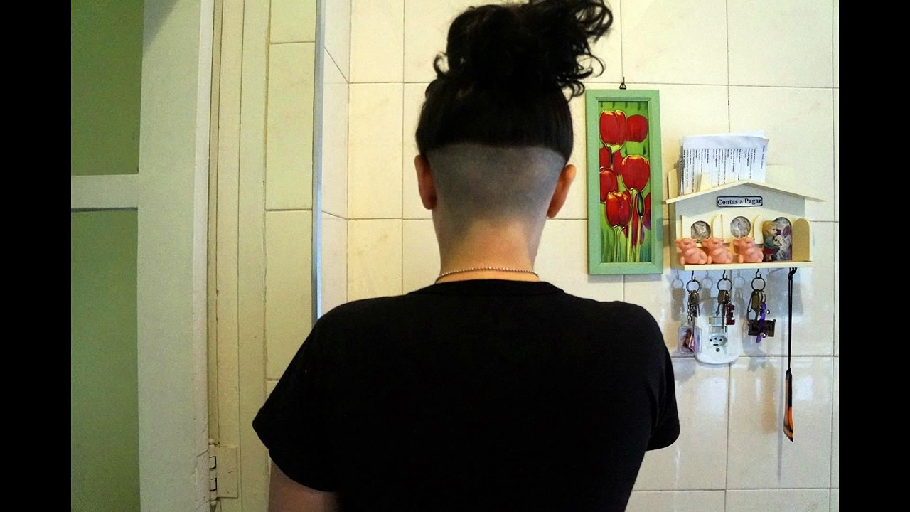 Crescimento do undercut na nuca