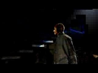 Phil Collins and Chester Thompson, Paris 2005