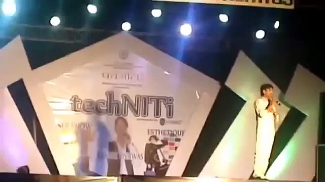 Kumar Vishwas abusing Indian Saints