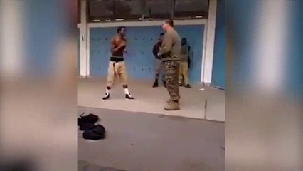 Un gansta veut se battre avec un soldat américain