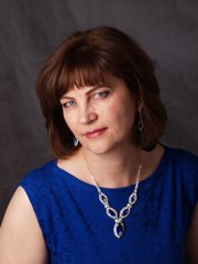 Людмила — страстная дарительница из клуба знакомств 'Синяя Птица' 🎁