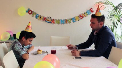 Le sketch "Maman me manque" - Le Parfait Inconnu