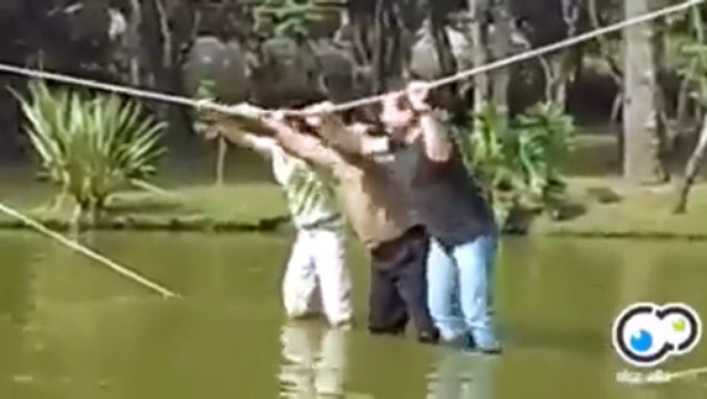 Постарайтесь не смеяться если сможете )) Смеялся до слёз! Прикол 2016