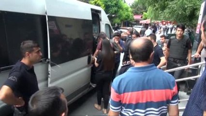 Yaralı Polisler Meslektaşlarının Cenazesine Katılmak İçin Hastaneden Çıktı