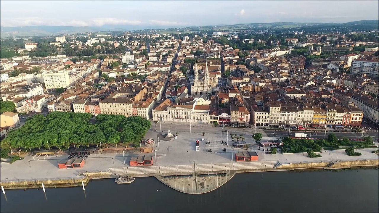 Mâcon au petit matin