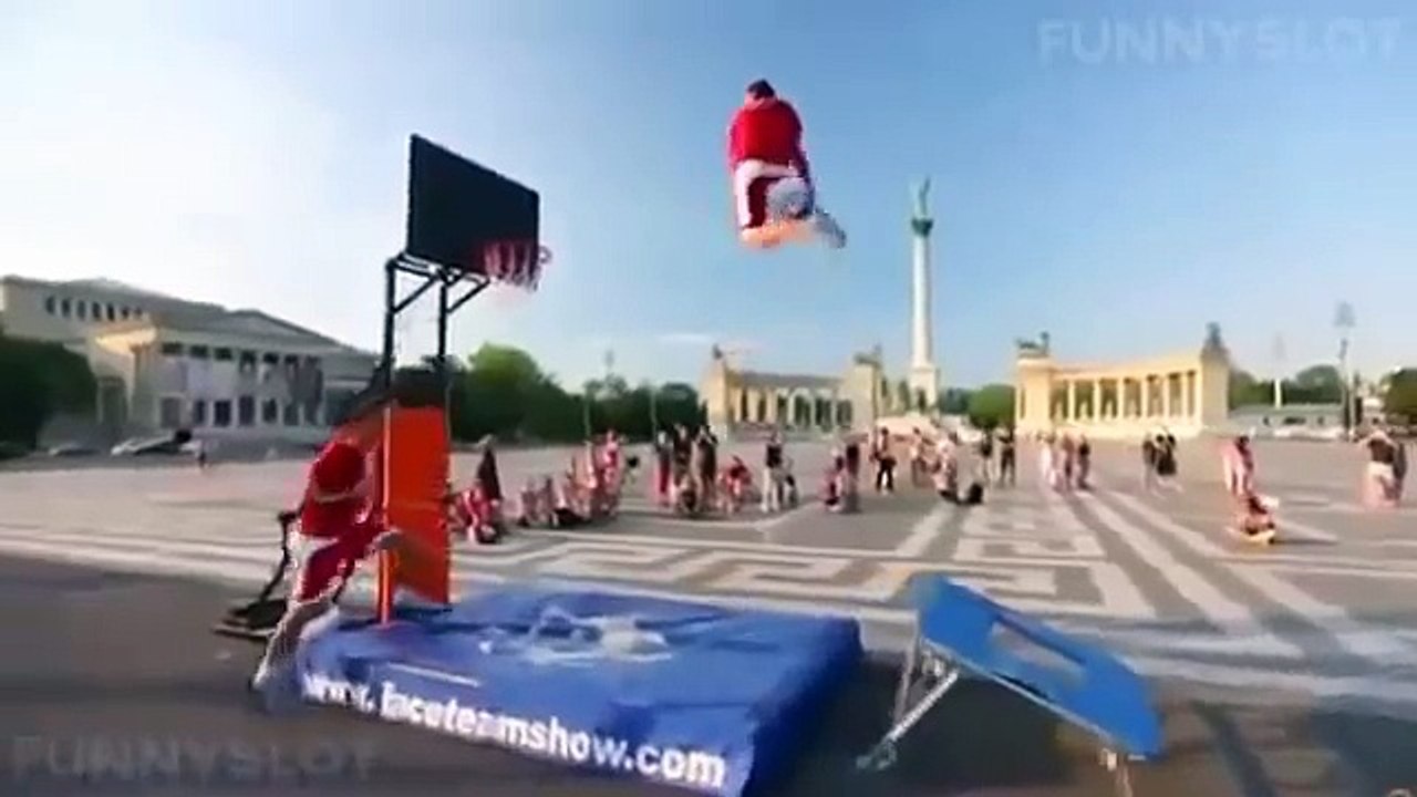 PEOPLE ARE AMAZING 2016