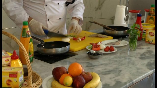 Receta e Ditës, 08 Qershor 2016 Peshk miks me perime -Ora News - Të parët për lajmin e fundit