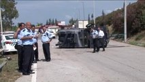 Zırhlı Polis Aracı Devrildi: 3 Yaralı (2)
