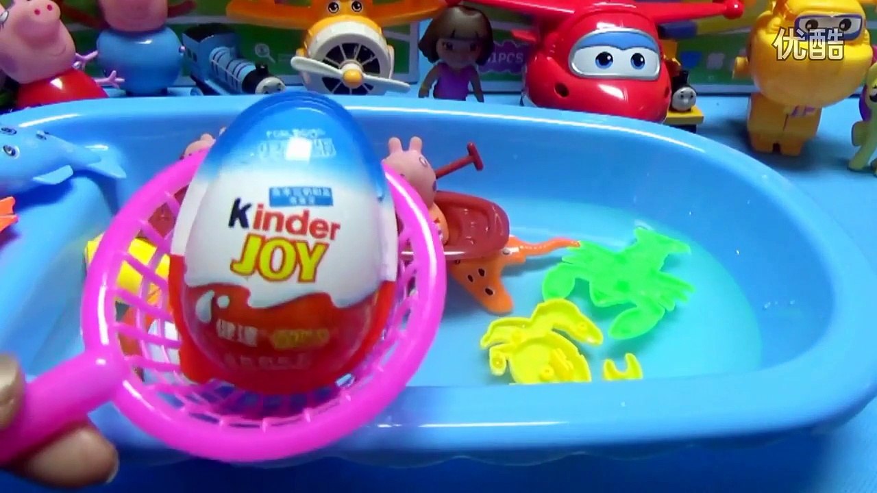 亲子游戏 粉红猪小妹peppa pig 中文版动画片 小猪佩奇 乔治玩钓鱼比赛 健达奇趣蛋 玩具蛋视频 奇趣蛋礼物 钓鱼玩具超级飞侠 迪士尼公主