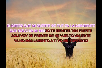 Canción con letra en pantalla "IGUAL QUE TÚ"