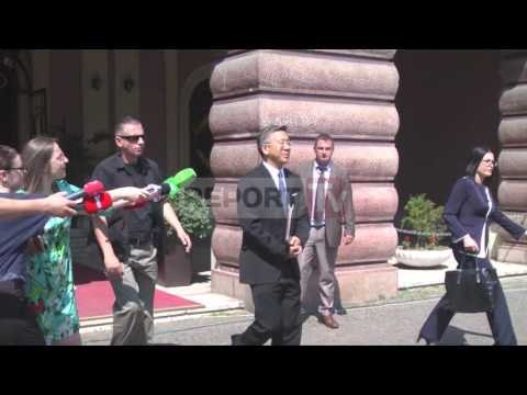 Report TV - 'Drejtësia' Donald Lu e Vlahutin 1 orë takim me Xhafajn tek Kryesia