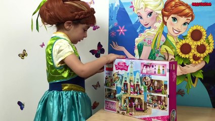 Frozen Elsa And Anna In Real Life Movie – GIANT DOLLS DRESS UP + Anna’s Birthday + Lego Castle Toys