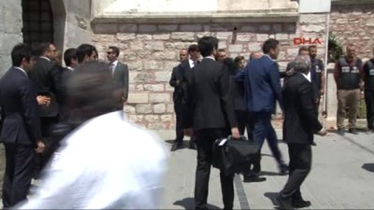 Kılıçdaroğlu'na Kurşun Attığı İddia Edilen Kişi Böyle Gözaltına Alındı
