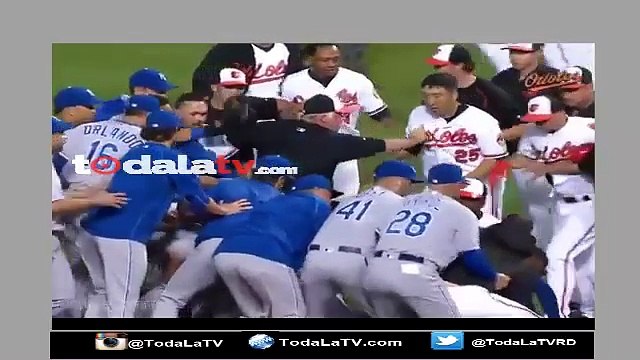 Yordano Ventura y Manny Machado Peloteros dominicanos se entran a golpes-Video