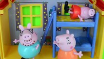 Pig George Da Familia Peppa Pig fica Pequeno Em Portugues no Tototoykids [PARTE 2].mp4