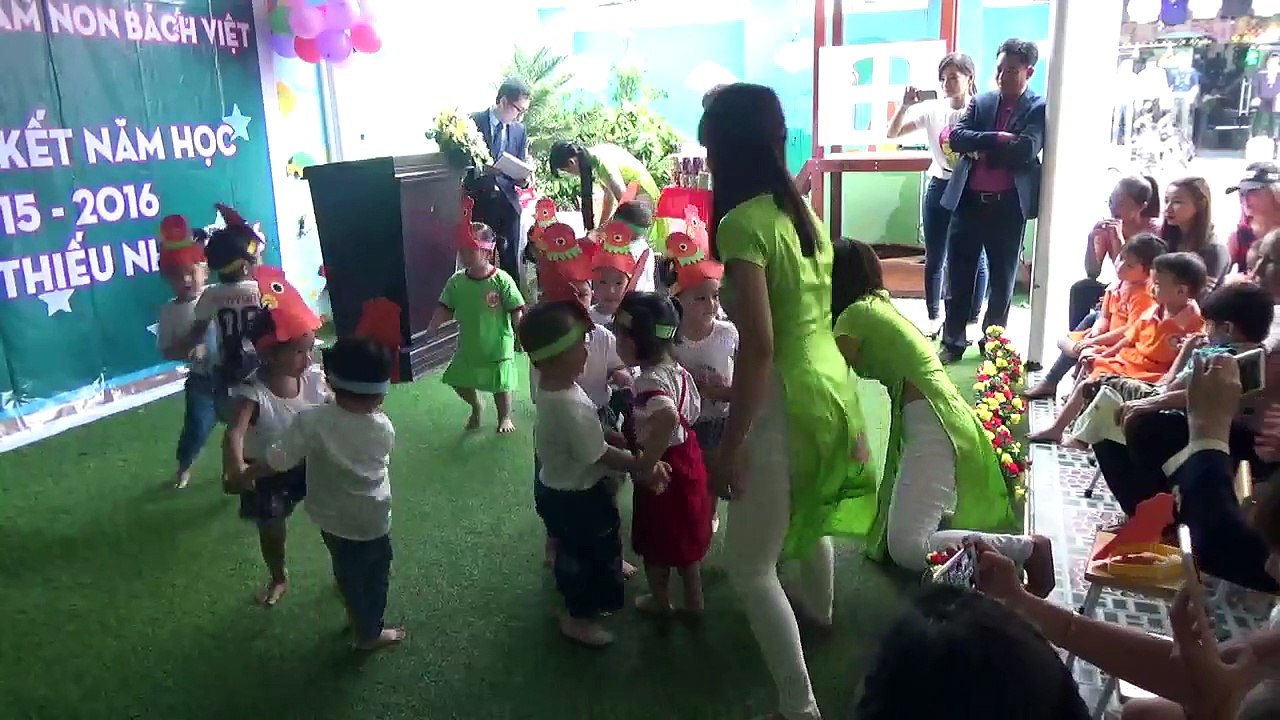 Chicken Dance - Các bé lớp Bambi3 trường MN Bách Việt