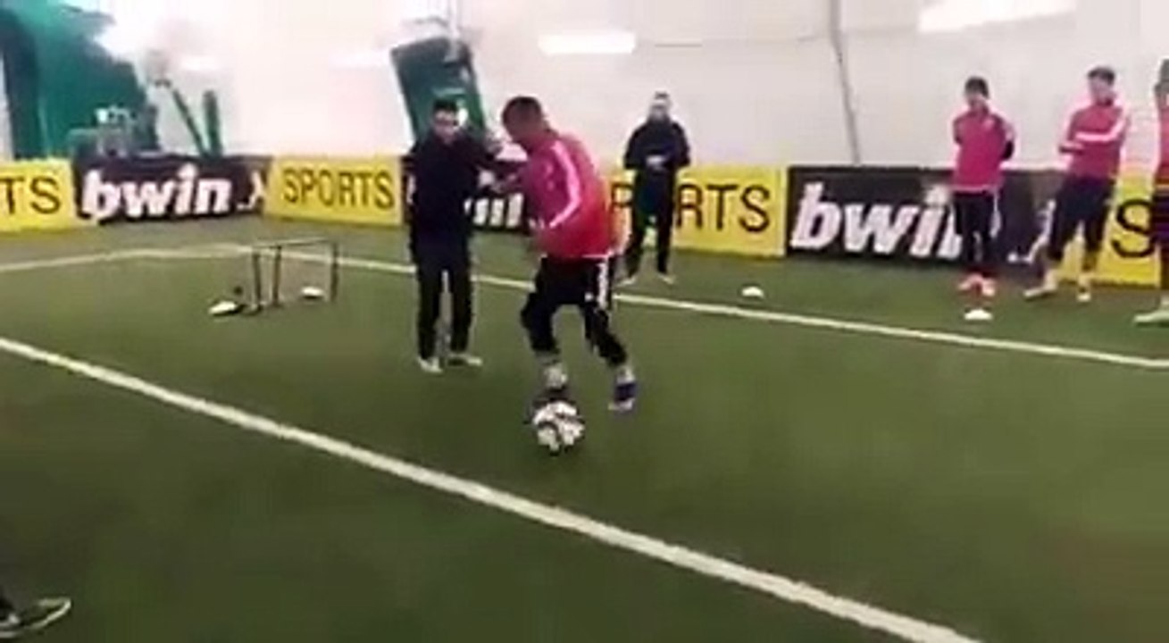 Patrice Evra humilié, la réaction de Pogba est magique