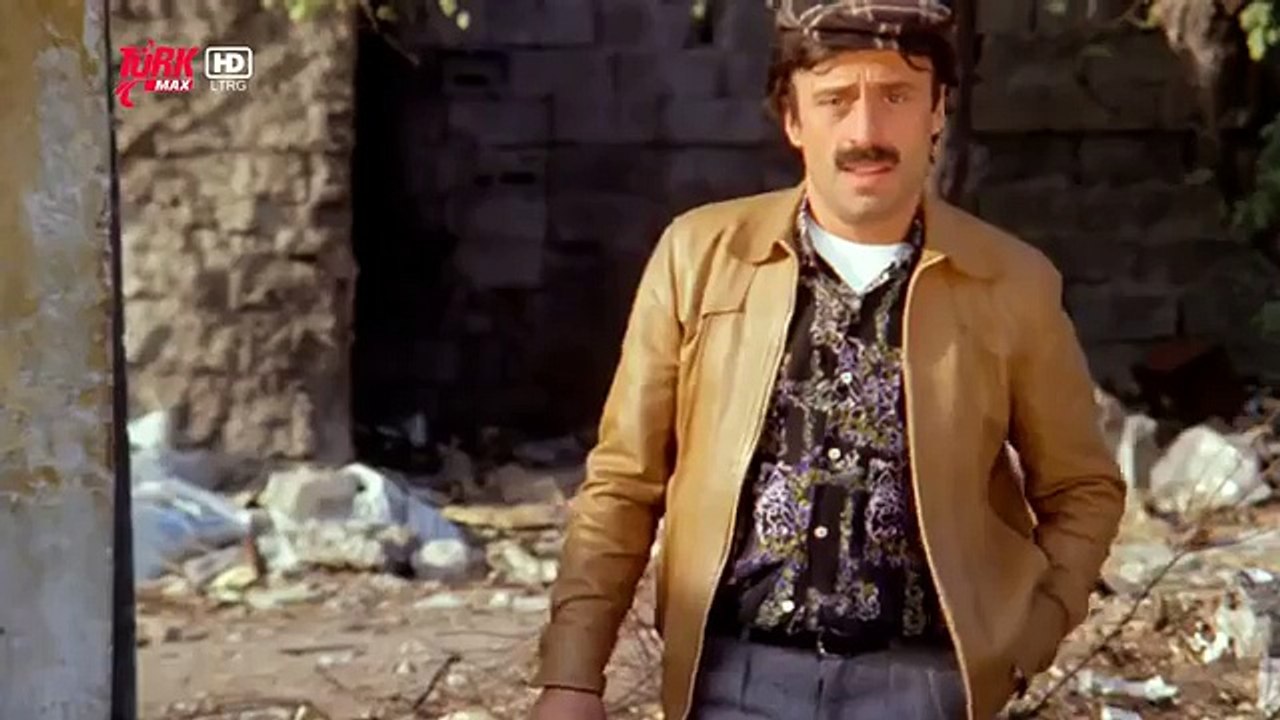 Yedi Bela Hüsnü- Bu surat taş gibi sert