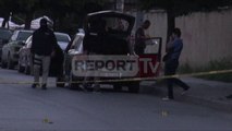 Report TV - Elbasan, Çapjat gjuajnë policinë kapen dy persona, një në kërkim