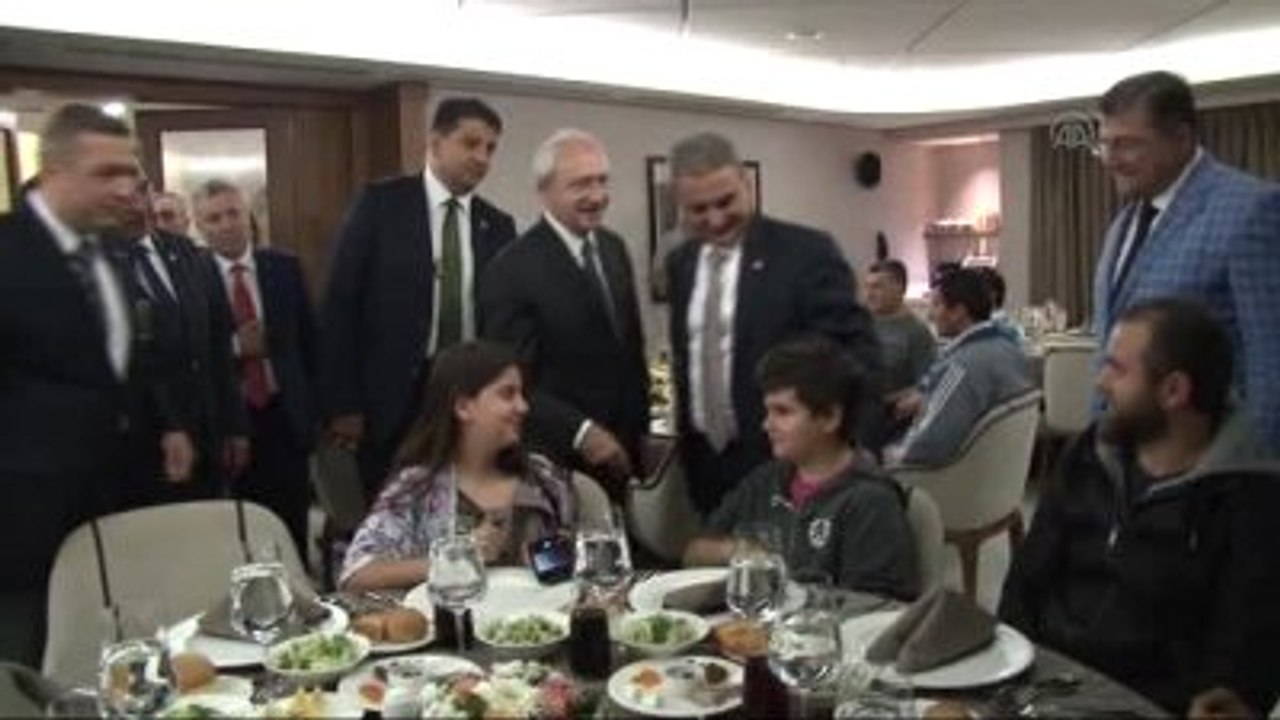 Kılıçdaroğlu Gazilerle İftarda Buluştu (2)