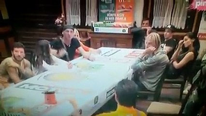 STOP NASILJU !!! JELENA GOLUBOVIC NAPOLJE !!!