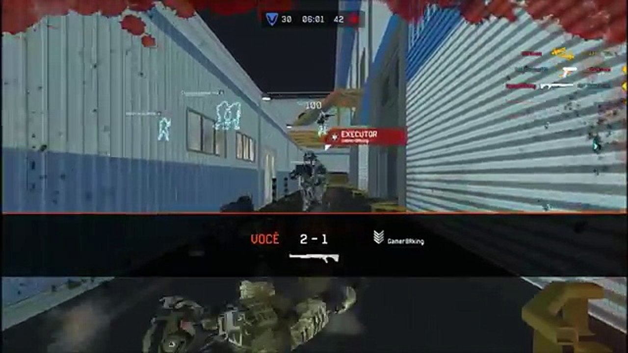 Desafio da banana com ketchup com  a mão machucada  -Warface-