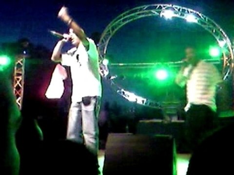 Kalash l'affro - cracheur de flammes