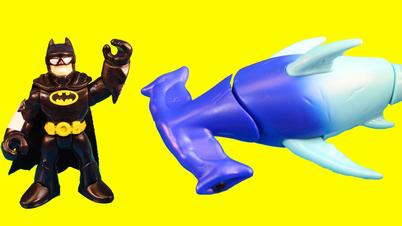 Imaginext Batman Goes On A Submarine Deep Sea Mission Command Boat And Battles A Hammer Head Shark