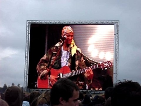 Ayo - Down On My Knees - Solidays 2007