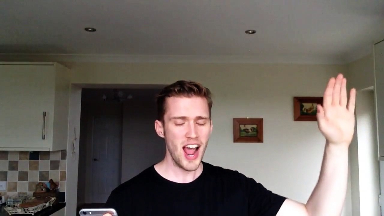 #18 Applause (Lady Gaga cover)