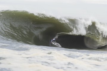 Adrénaline - Surf : la vidéo des plus gros wipeouts du Red Bull Cape Fear