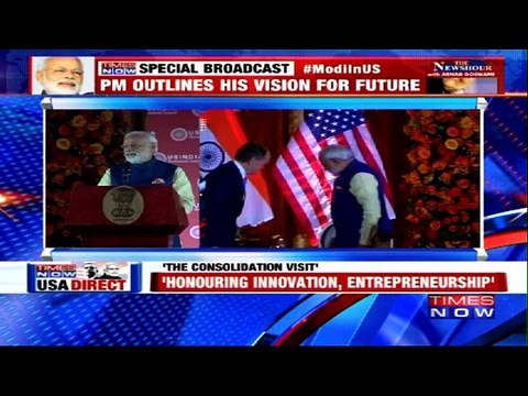 PM Narendra Modi Gets a Standing Ovation at U.S Congress Meet