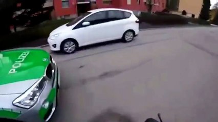 Controle de police complètement fou... Uniquement en russie!!!