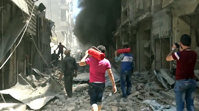 Alep: au moins 15 civils tués dans des raids du régime (2)