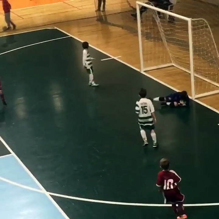 Alex'in oğlundan muhteşem gol!