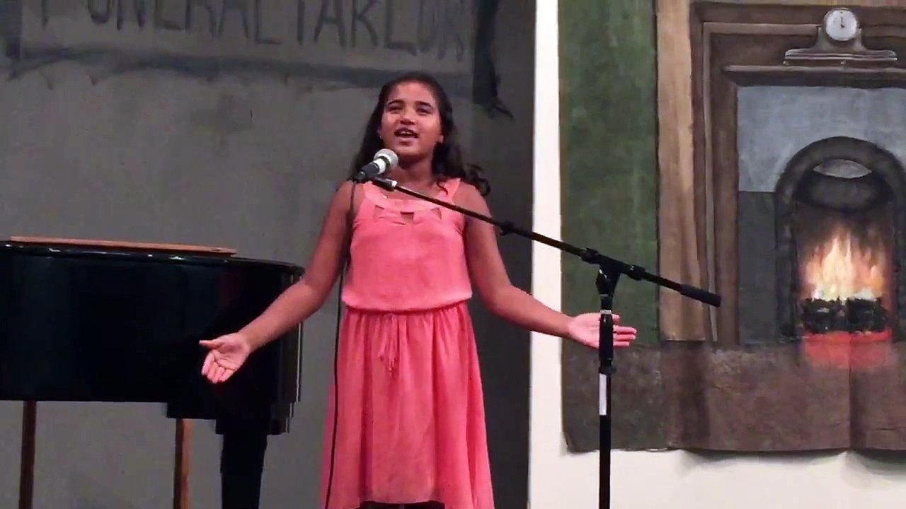Singing in the rain - Tara