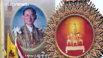 Rei da tailândia celebra 70.º aniversário da chegada ao trono