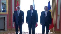 Çavuşoğlu, Üçlü Dışişleri Bakanları Toplantısı'na Katıldı