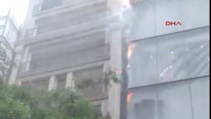 Nişantaşı'nda 6 Katlı Mağazada Yangın