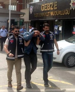 Vücut Geliştirme Şampiyonu, Hırsızlık Suçlamasıyla Gözaltına Alındı