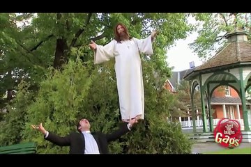 Jesus Levitating - Just For Laughs Gags
